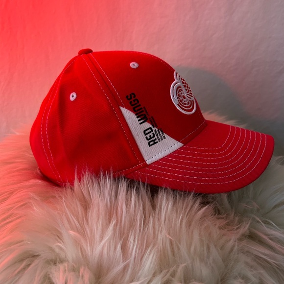 REEBOK Men’s Redwings Hat - Picture 3 of 7